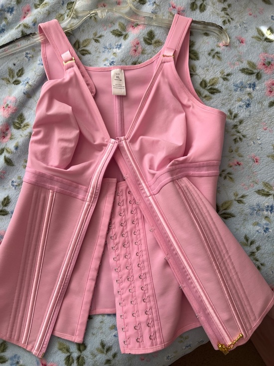 Shapshe Other - Pink Shapewear Bodysuit with Hook Closure - Unbranded